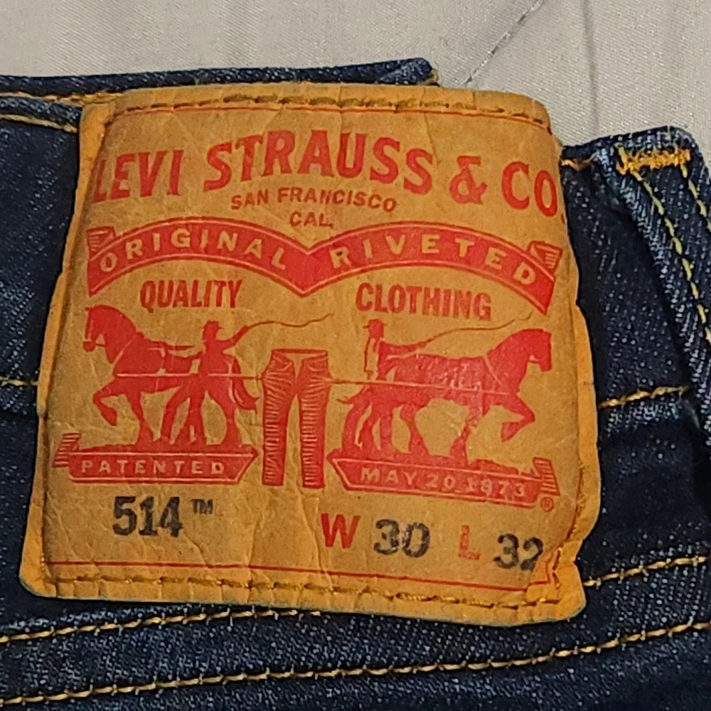 Levi's 514 Straight Fit Jeans Mens 30x32 Dark Wash Stretch Denim Blue